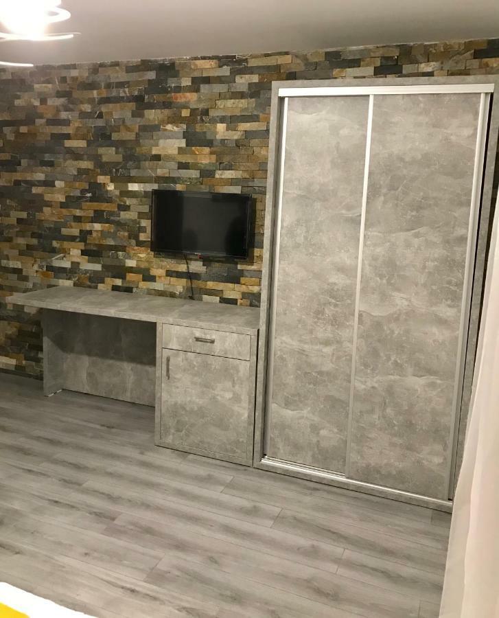 אפורי נורד Mav Boutique Villa מראה חיצוני תמונה