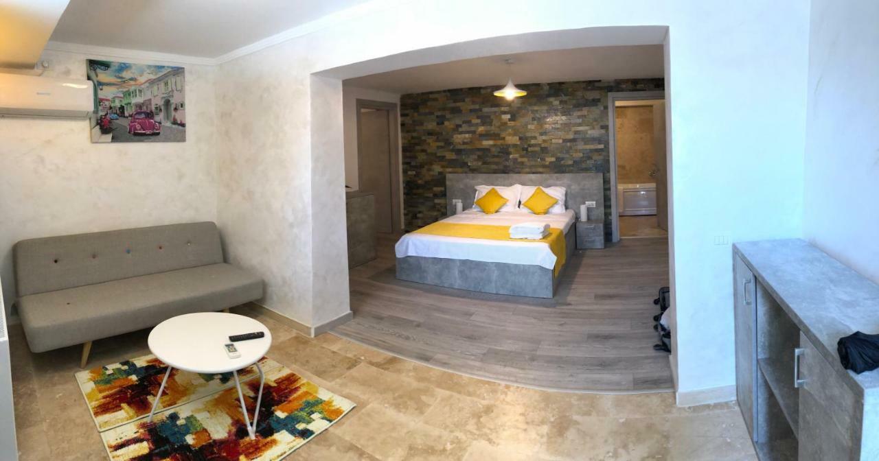 אפורי נורד Mav Boutique Villa מראה חיצוני תמונה